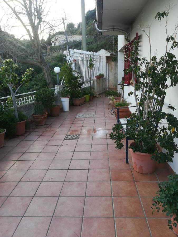 La Casa Delle Delizie Hotel Messina Bagian luar foto
